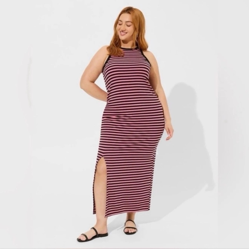 Torrid Size 3 Black Pink Stripe Ribbed Maxi Dress With Slit